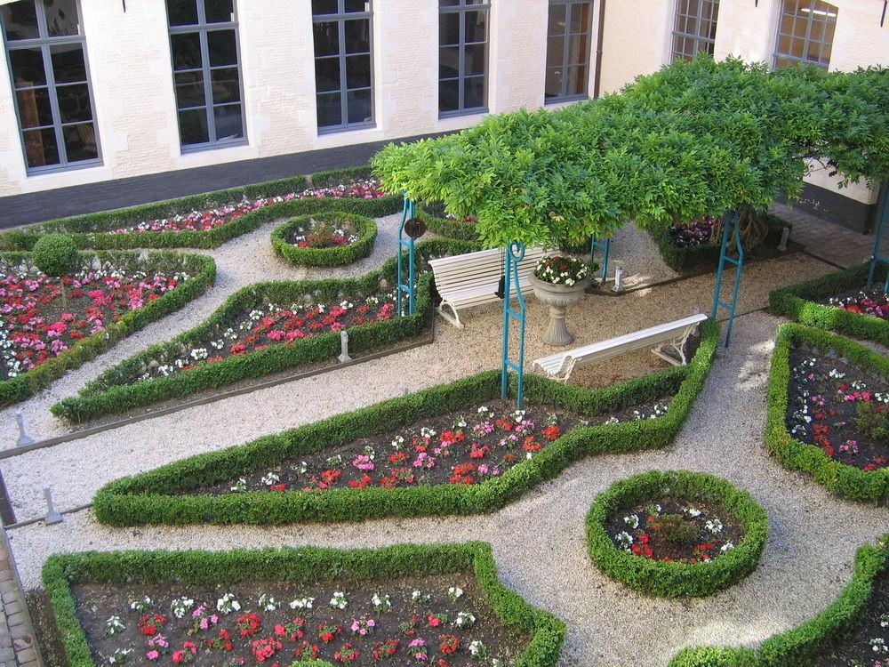 ホテル エルミタージュ ガントワ オートグラフ コレクション リール エクステリア 写真 The garden of the Hôtel de Ligne
