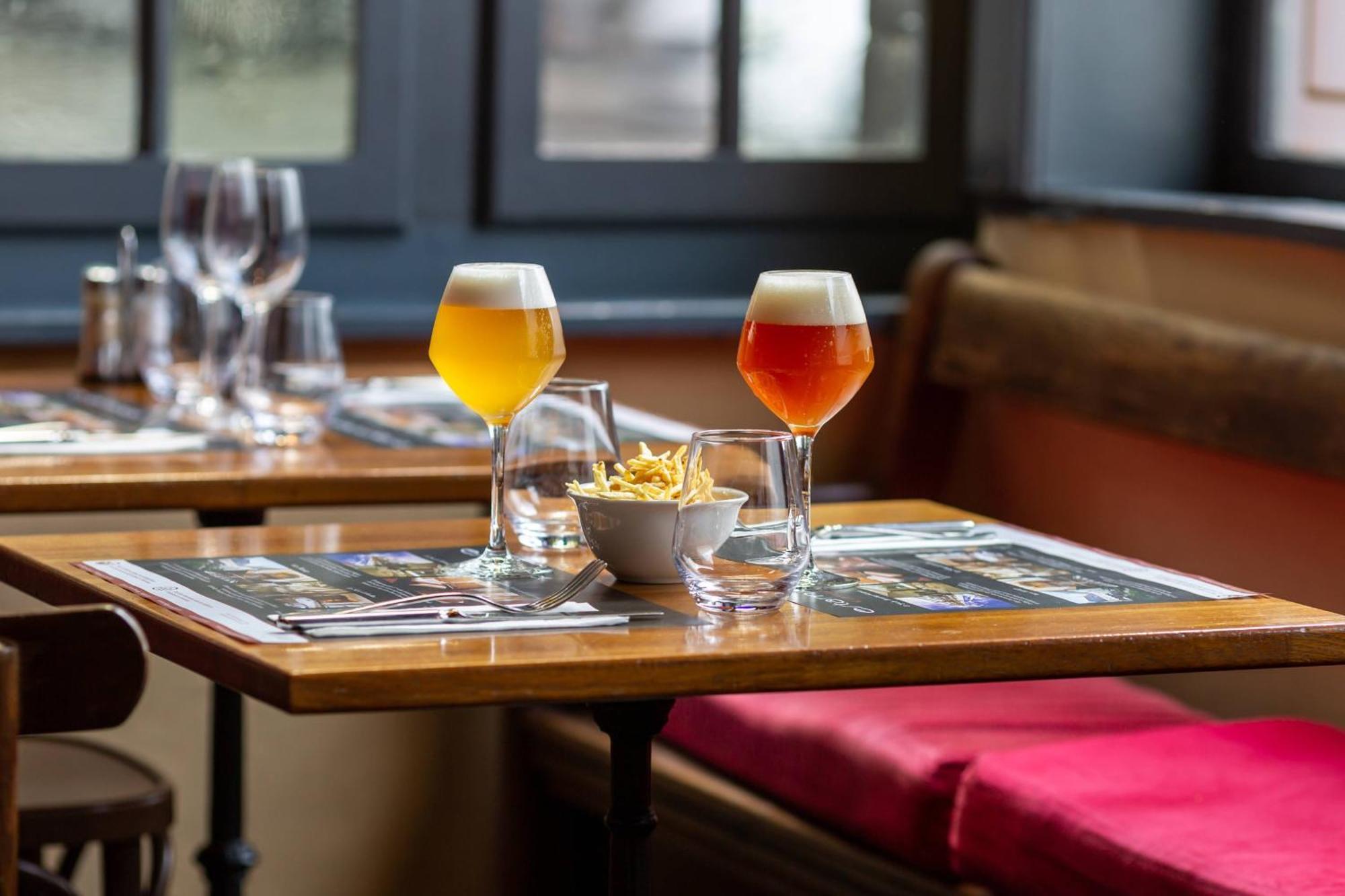 ホテル エルミタージュ ガントワ オートグラフ コレクション リール エクステリア 写真 Beer tasting at the Brussels Beer Museum